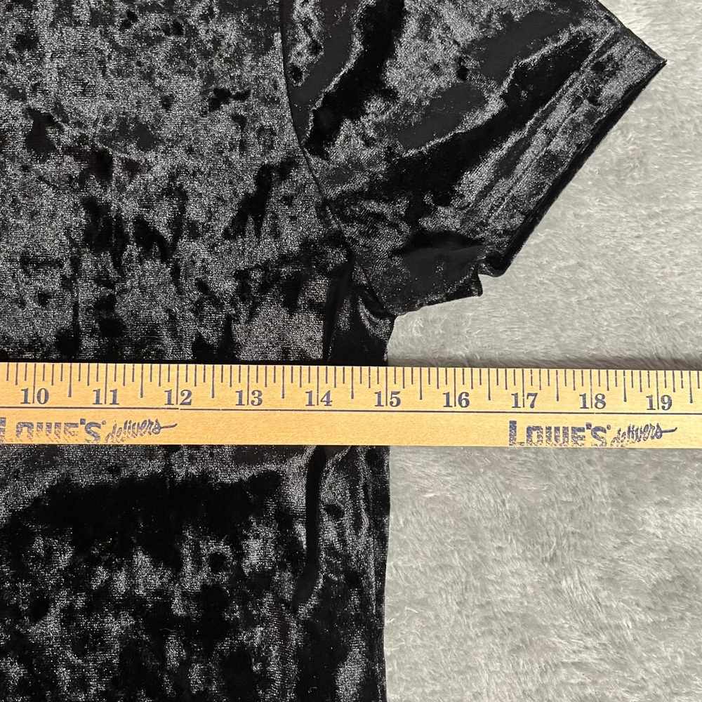 Forever 21 Black Crushed Velvet Short Sleeve Ruffle Hem Mini Dress Womens (L) - Picture 8 of 10